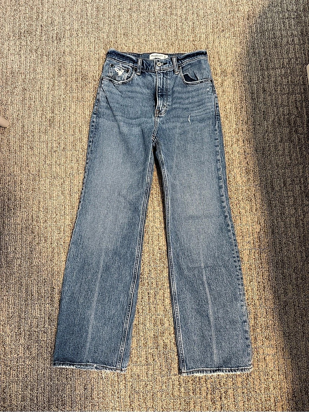 Abercrombie & Fitch The '90s Relaxed Jean High Rise Blue Waist 25